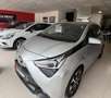 Toyota Aygo 70 x-sport Plateado - thumbnail 1