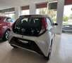Toyota Aygo 70 x-sport Plateado - thumbnail 2