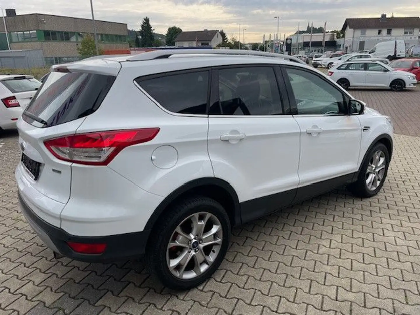 Ford Kuga Titanium Weiß - 2