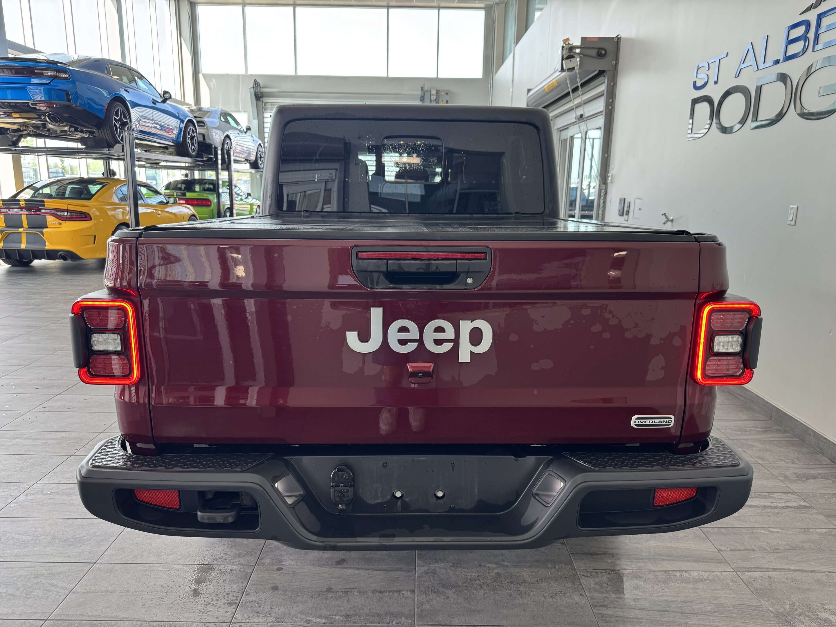 2022 Jeep Gladiator OverlandMANUAL Transmission, Leather Heated Seats — снимка 1