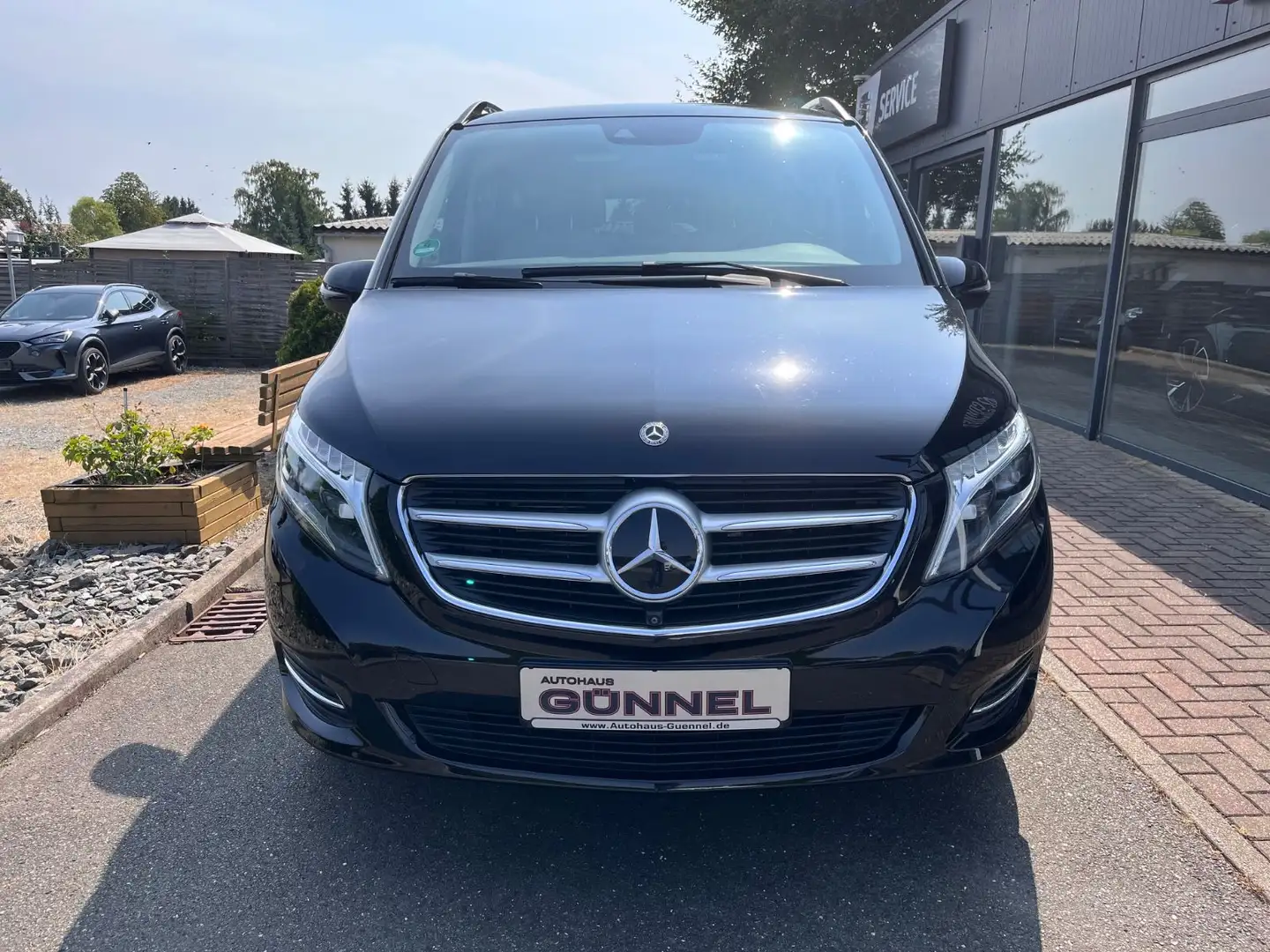 Mercedes-Benz V 220 V 250 CDI AVANTGARDE 4matic Schwarz - 2
