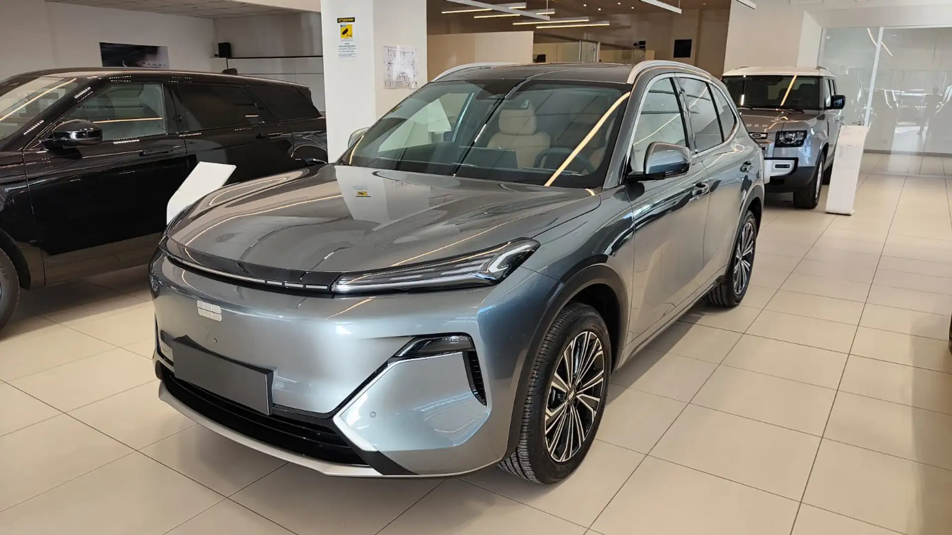 Geely Starray EM-i Starray 1.5L EM-i Launch Edition - 2