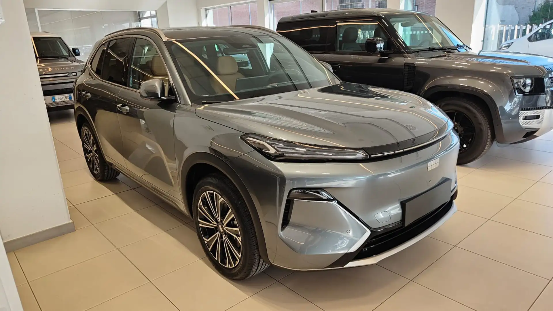 Geely Starray EM-i Starray 1.5L EM-i Launch Edition - 1