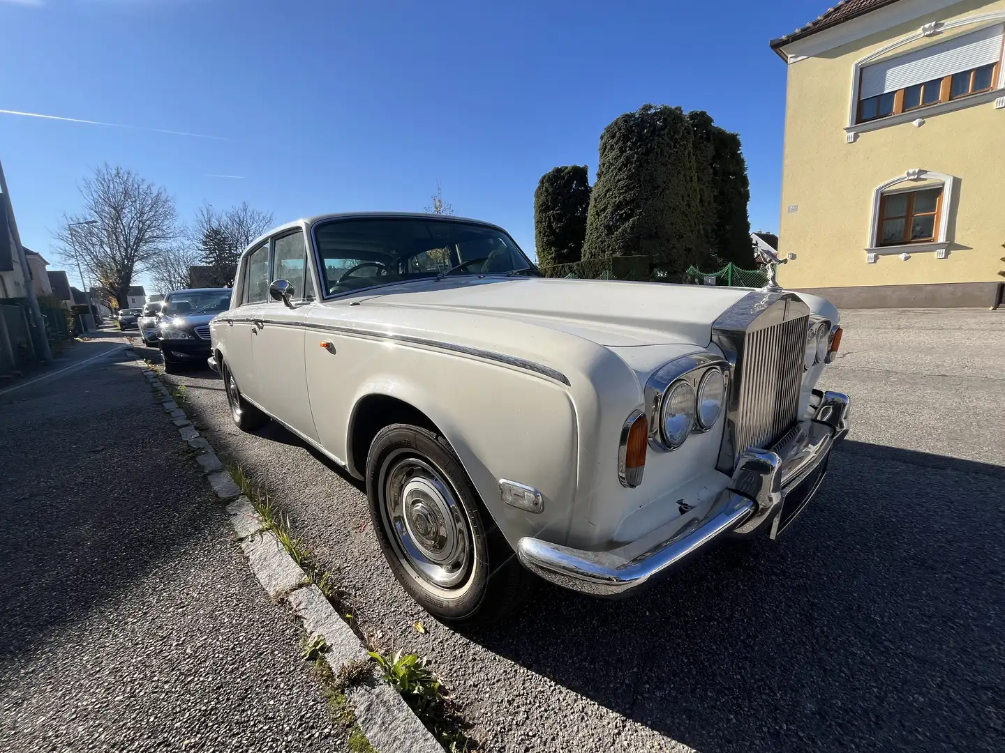Rolls-Royce Silver Shadow Weiß - 2