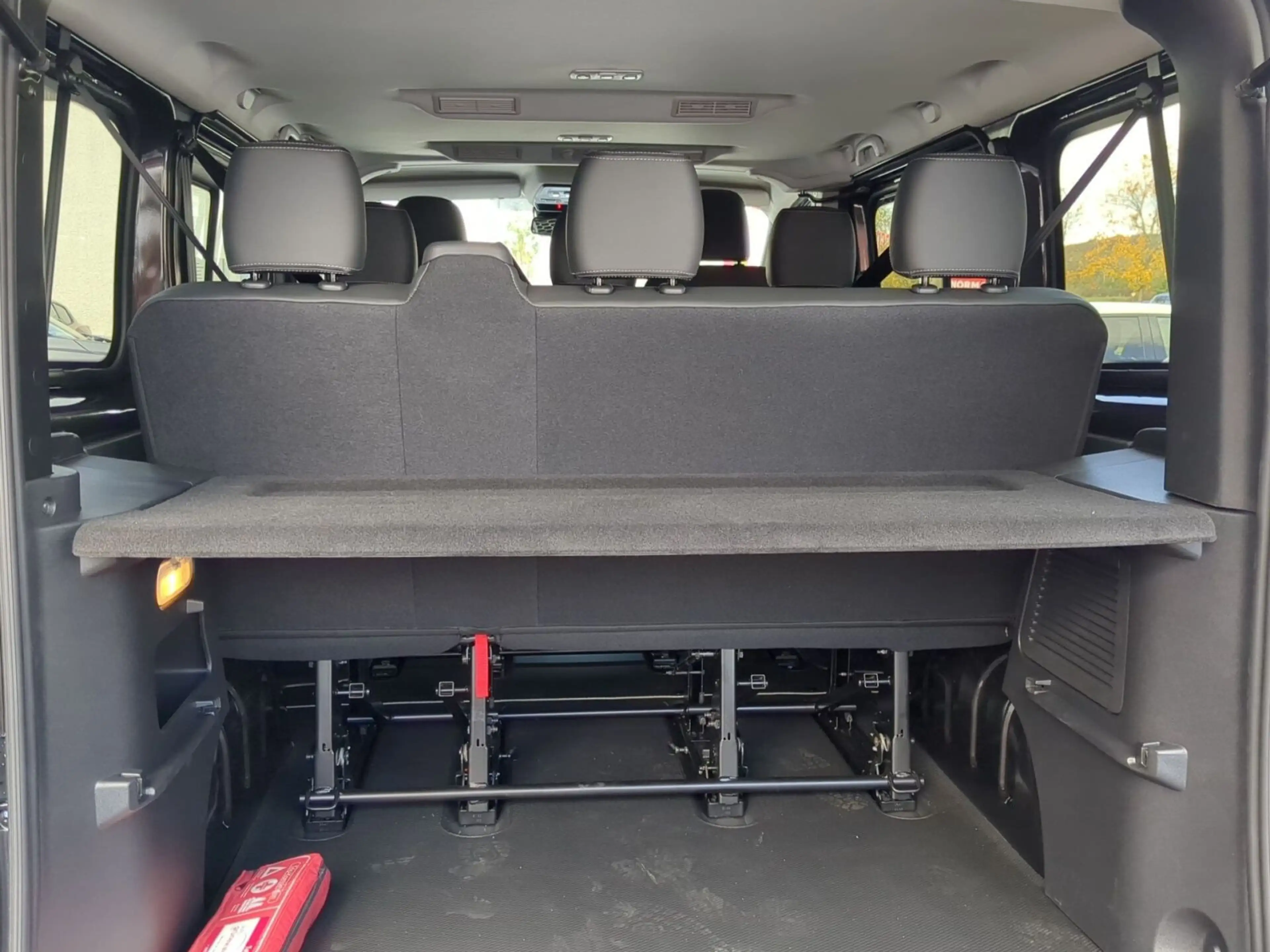 Nissan Primastar Kombi L1H1,2,8t,dci170, Automatik Tekn — photo 14