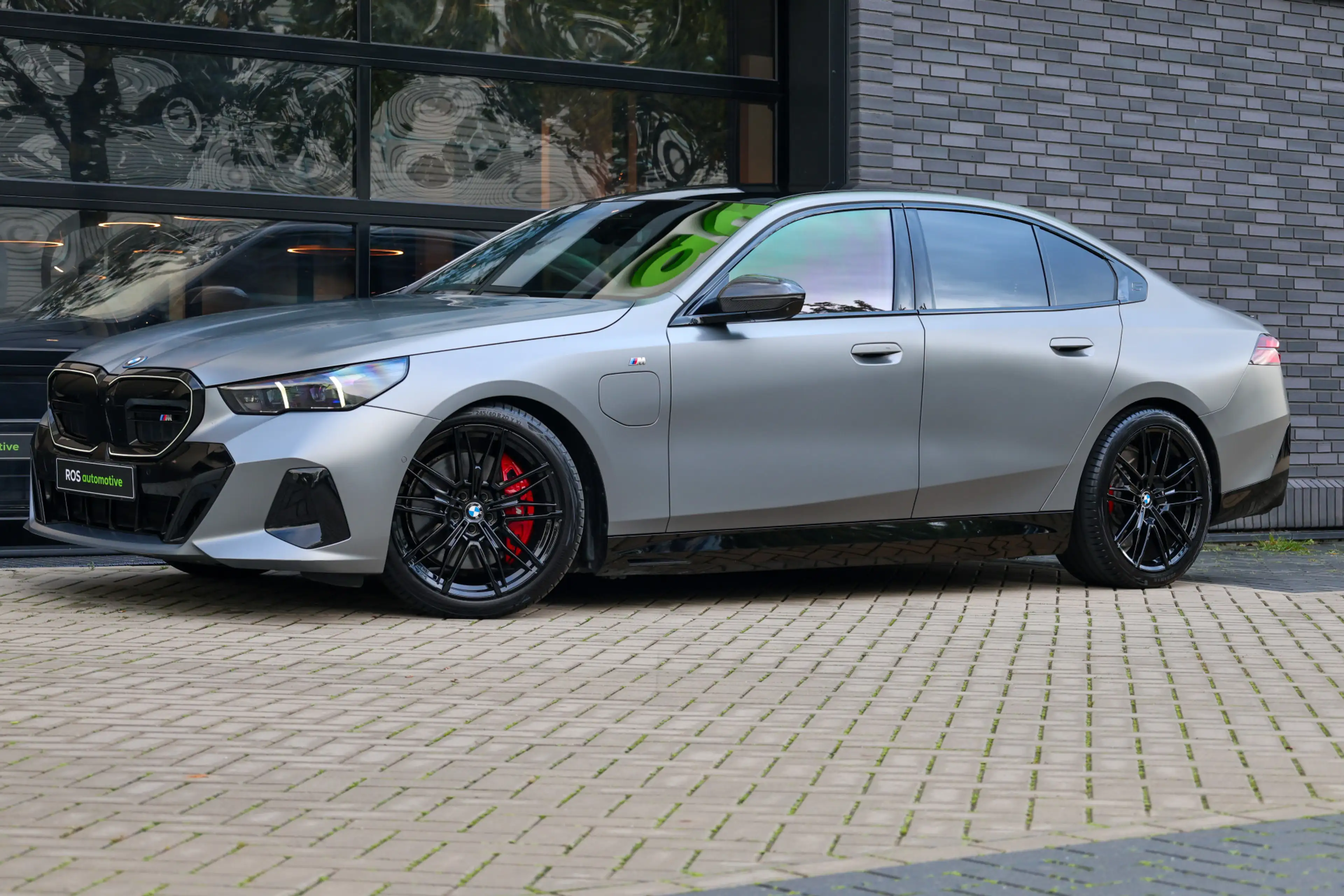 BMW 550 5-serie 550e xDrive | BTW! | FULL OPTION! | PANO | — photo 7