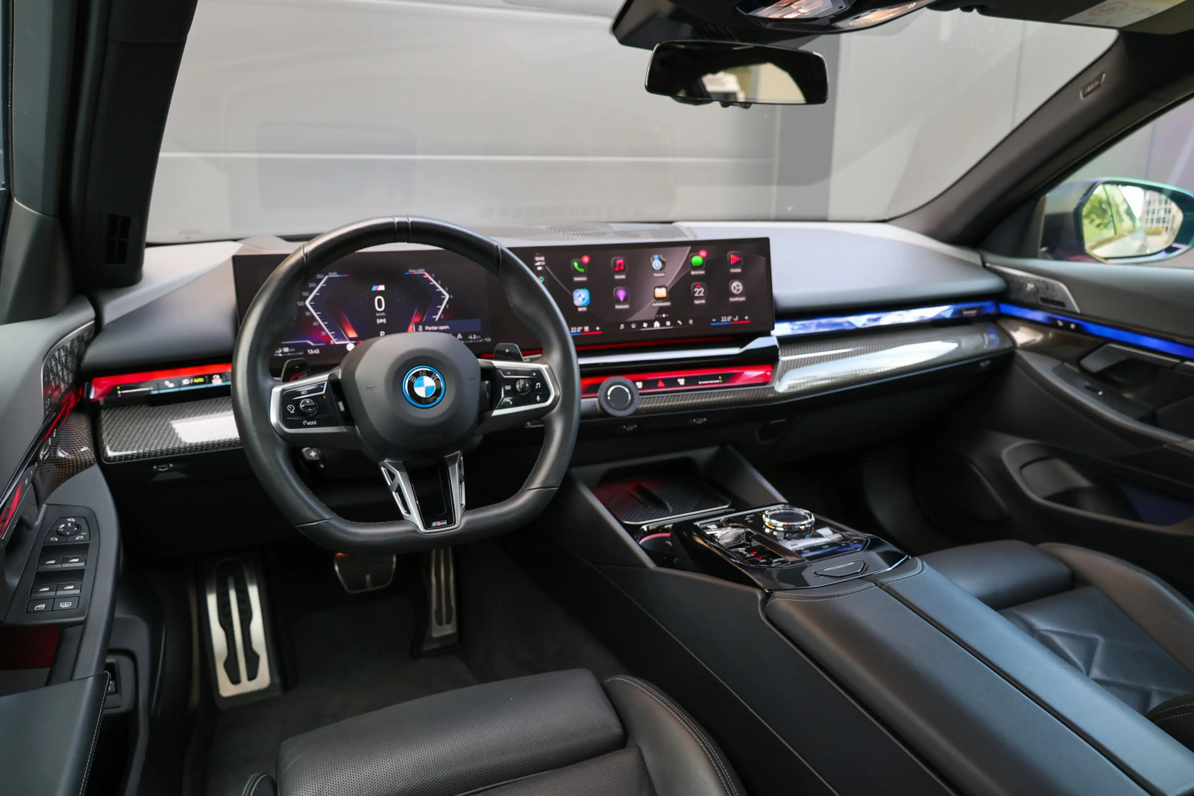 BMW 550 5-serie 550e xDrive | BTW! | FULL OPTION! | PANO | — photo 4