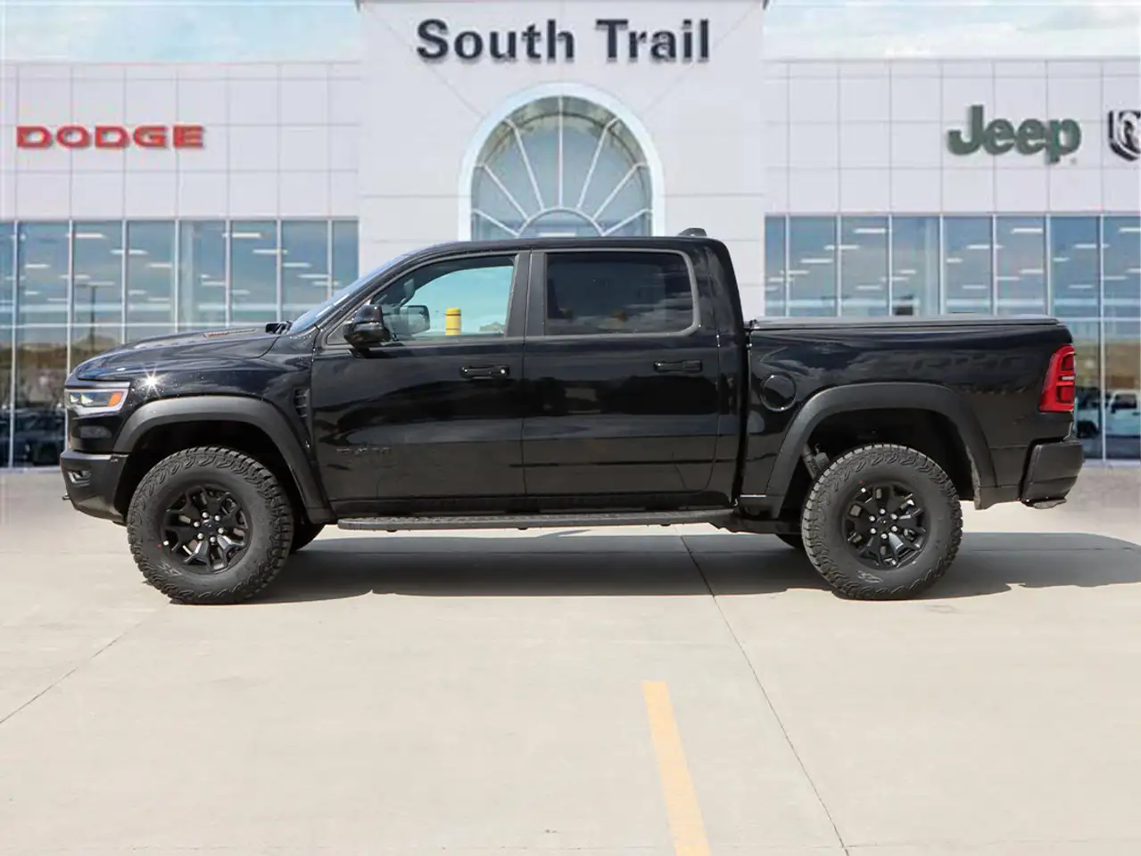 RAM 1500 снимка RAM 1500