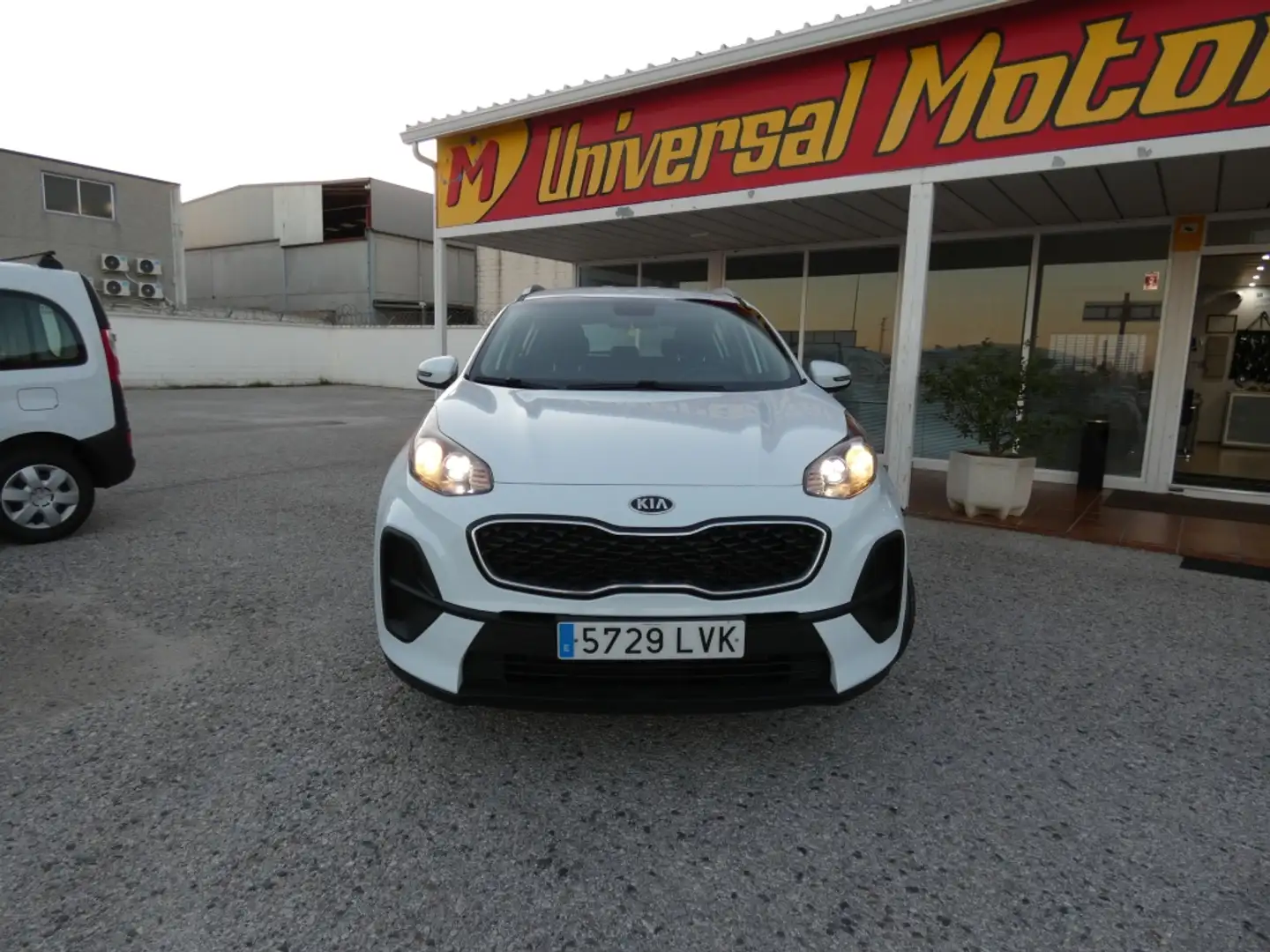 Kia Sportage 1.6 CRDi Concept 115 Blanco - 2
