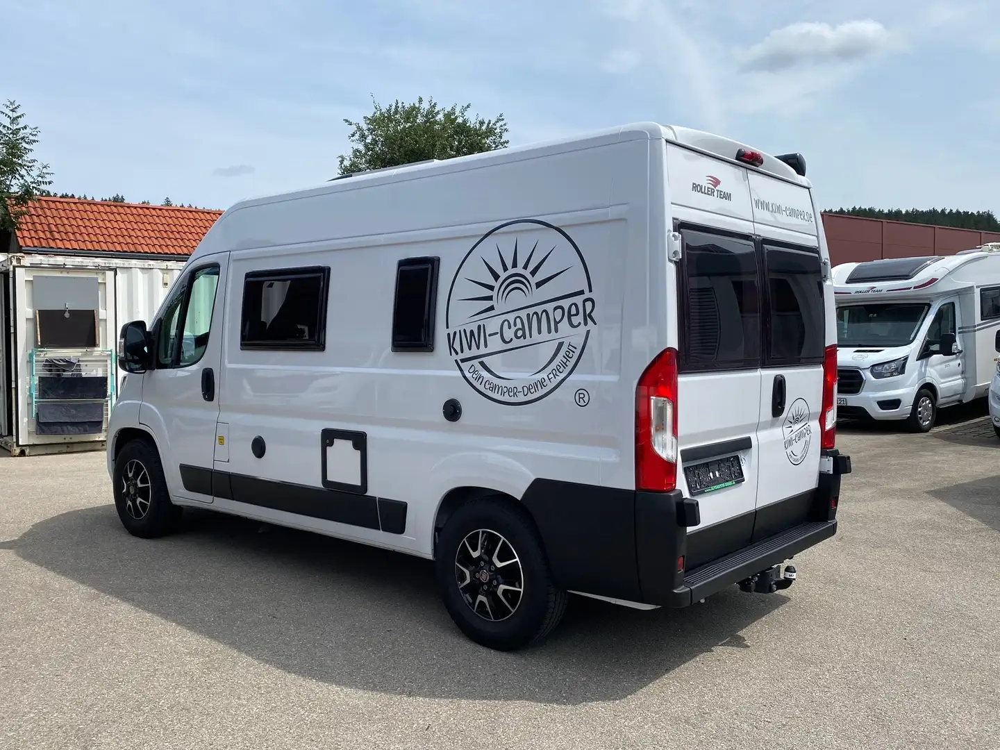 Roller Team Livingstone K2 Markise/Solar/Kamera/AHK/DAB Weiß - 2