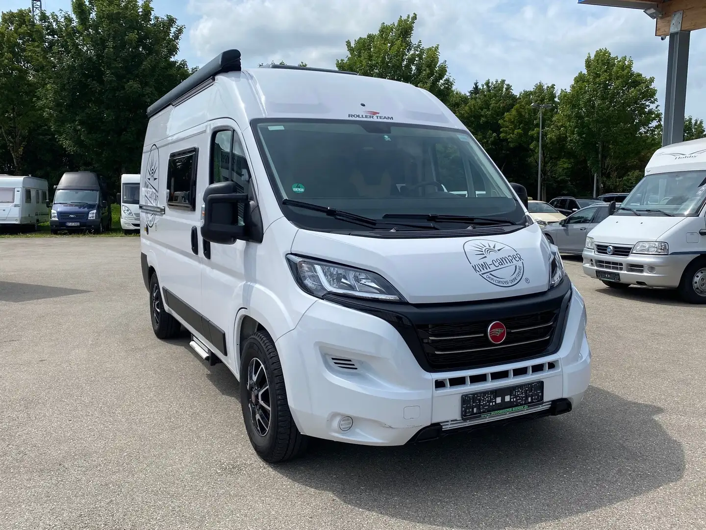 Roller Team Livingstone K2 Markise/Solar/Kamera/AHK/DAB Weiß - 1