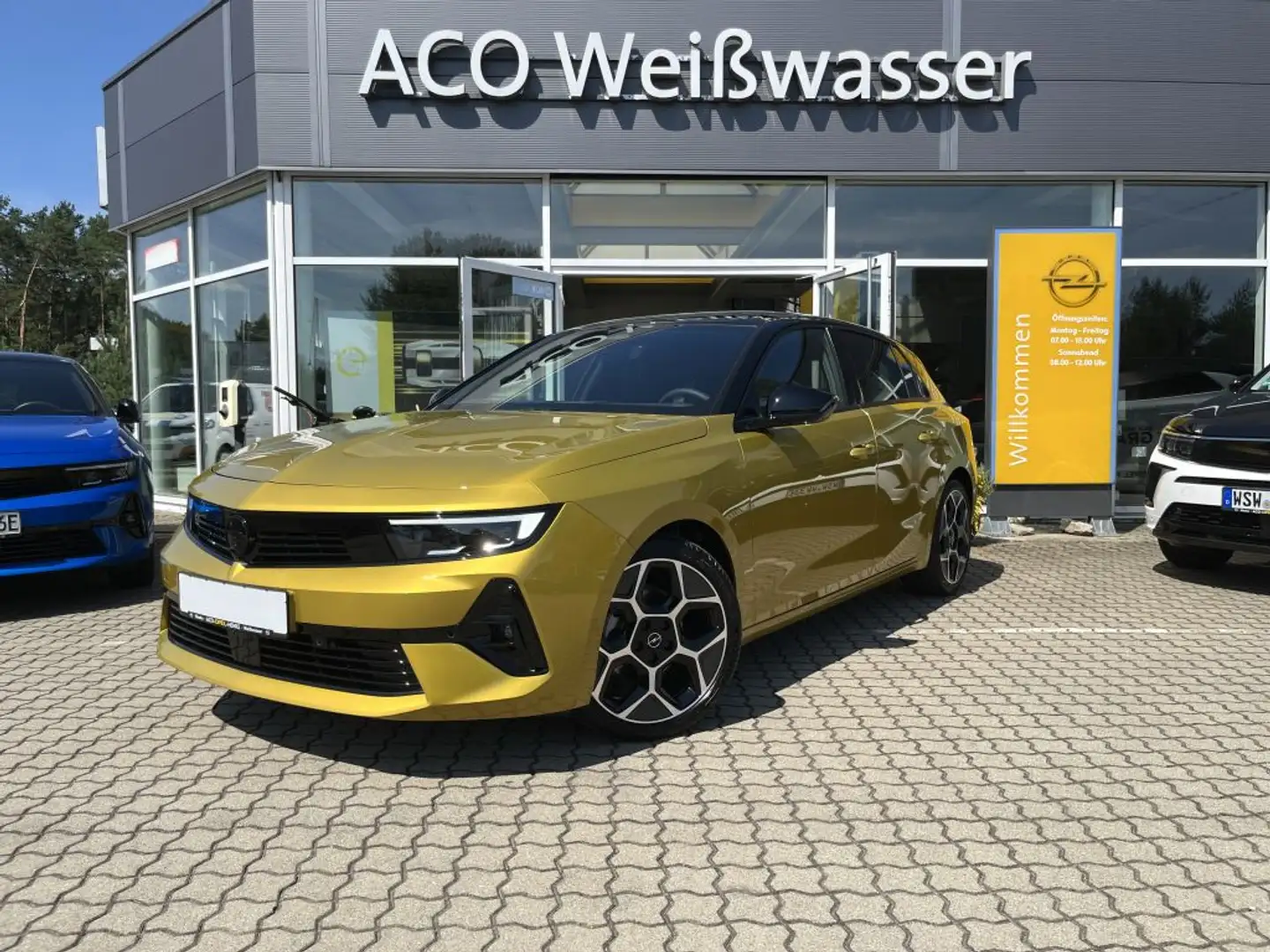 Opel Astra 1.2 Turbo Automatik Ultimate Amarillo - 1
