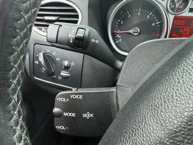 Ford Focus view 21