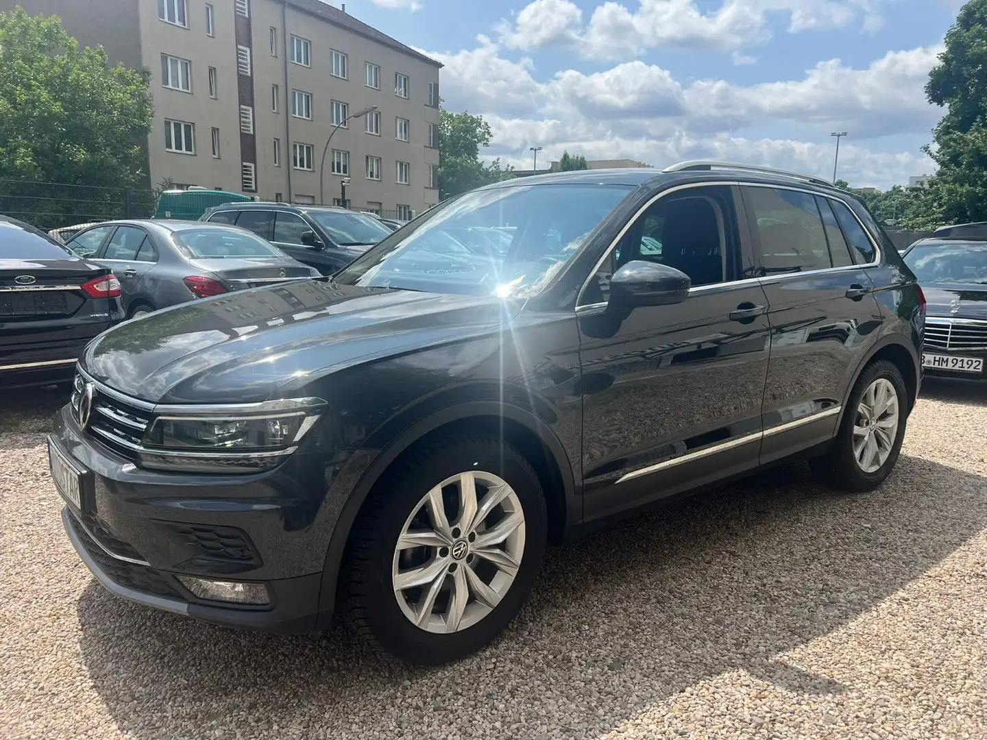 Volkswagen Tiguan 1.5 TSI ACT DSG*Digital Tacho*LED Xenon Grau - 1