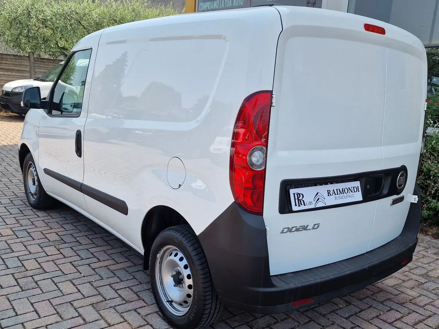 Fiat Doblo 1.6 mjt  Iva Deducibile Bianco - 2