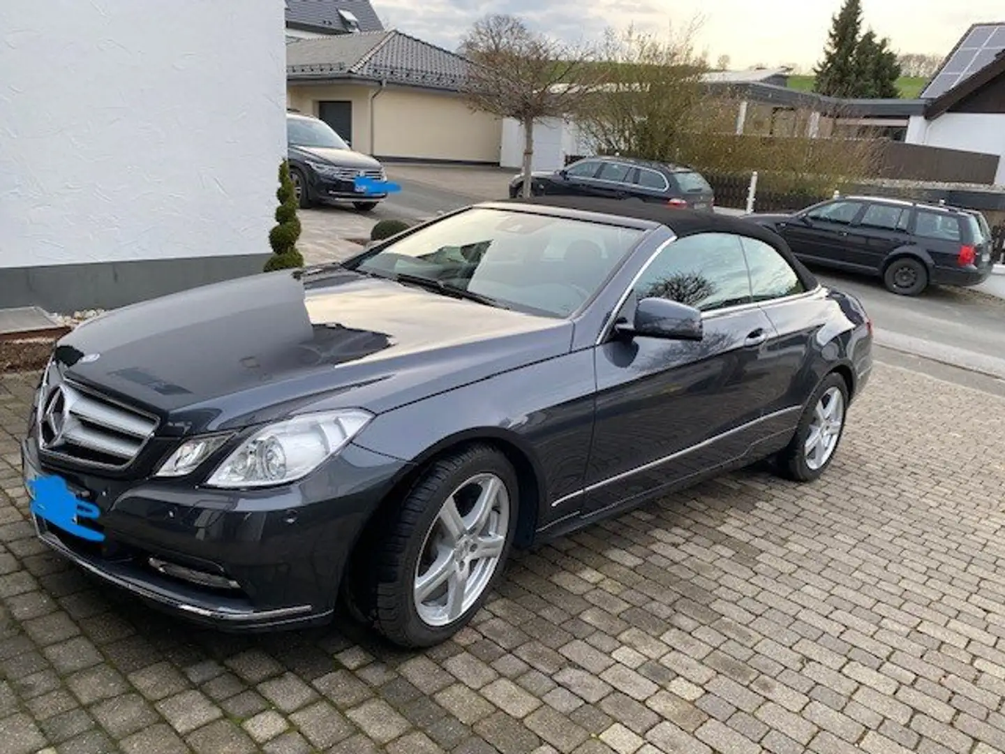 Mercedes-Benz E 250 E 250 Cabrio BlueEFFICIENCY 7G-TRONIC Avantgarde Grau - 2
