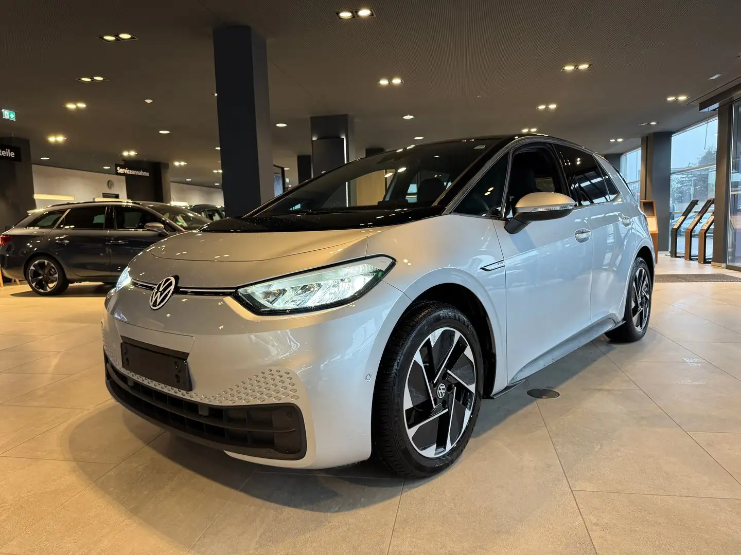 Volkswagen ID.3 Pro Performance Go 150 kW Silber - 1