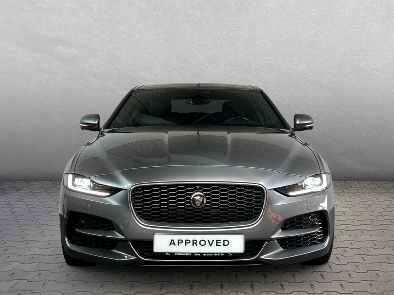 Jaguar XE D200 RWD HSE *Pano* *Winterpaket* *Matrix-LED* — photo 8