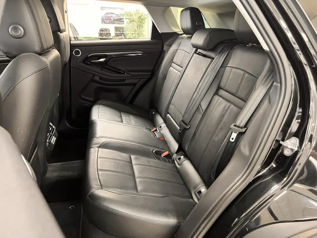 Land Rover Range Rover Evoque снимка Land Rover Range Rover Evoque