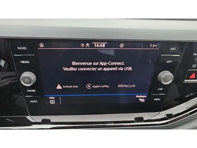 Volkswagen Taigo view 11