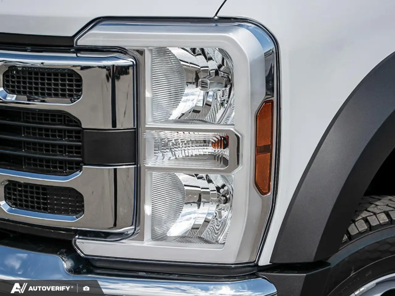 Ford F-550 Super Duty снимка Ford F-550 Super Duty