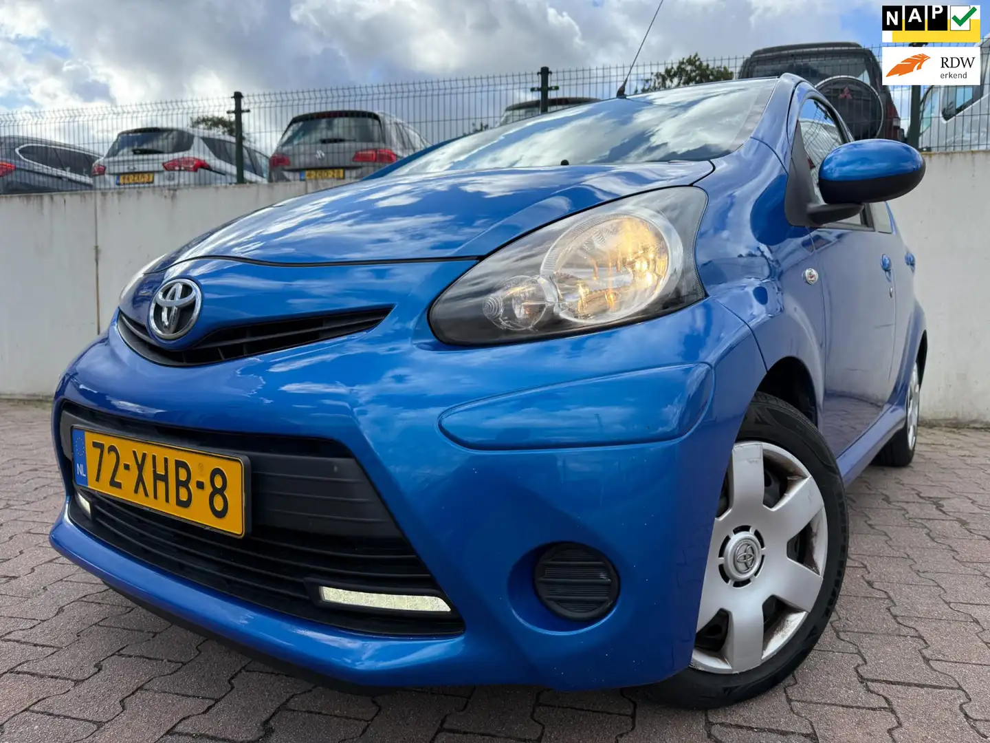 Toyota Aygo 1.0 VVT-i Comfort/LEDER/AIRCO/FACELIFT/APK 04-2026 Bleu - 1