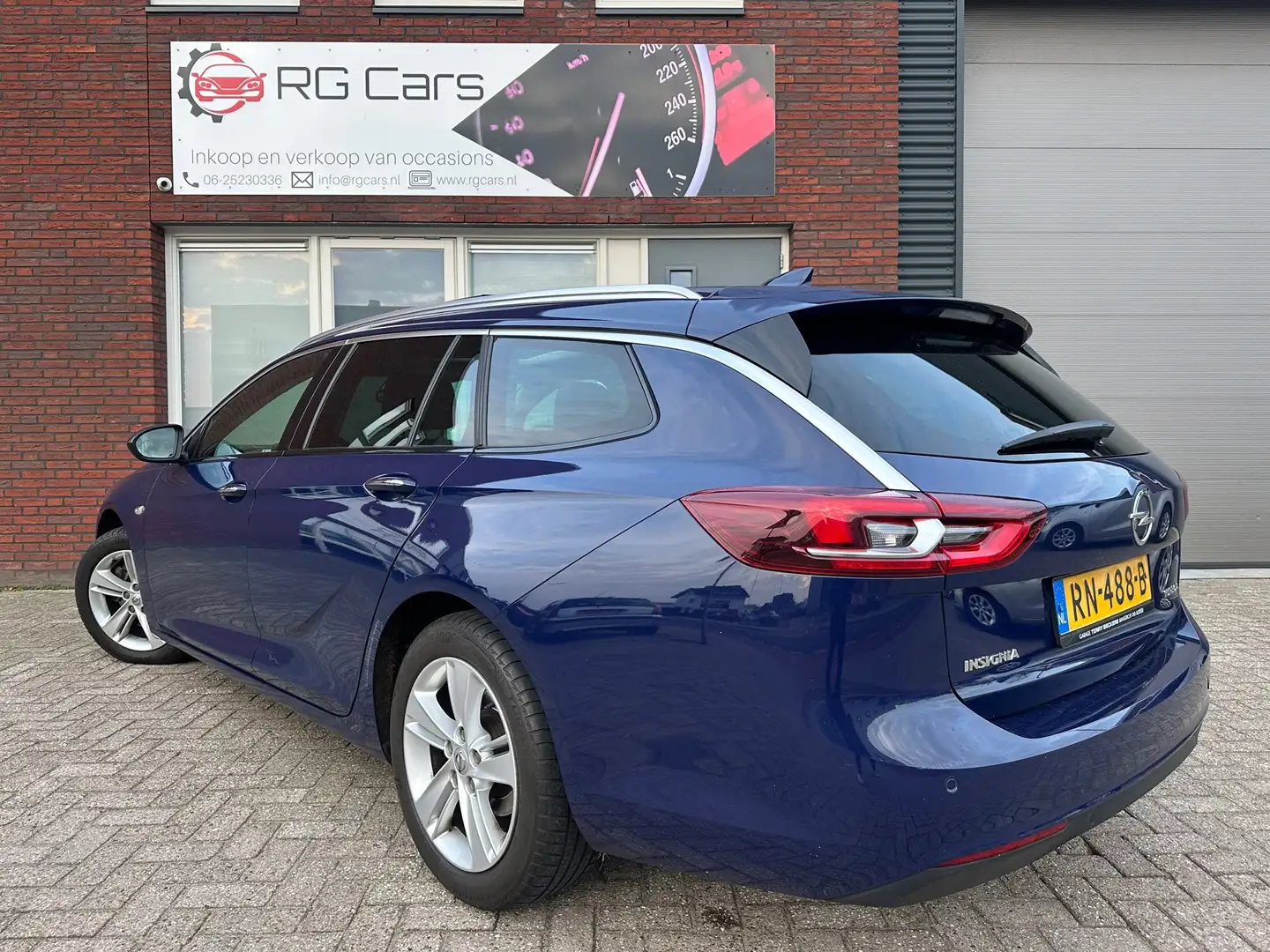 Opel Insignia Sports Tourer 1.6 CDTI EcoTec Business Executive / Blau - 2