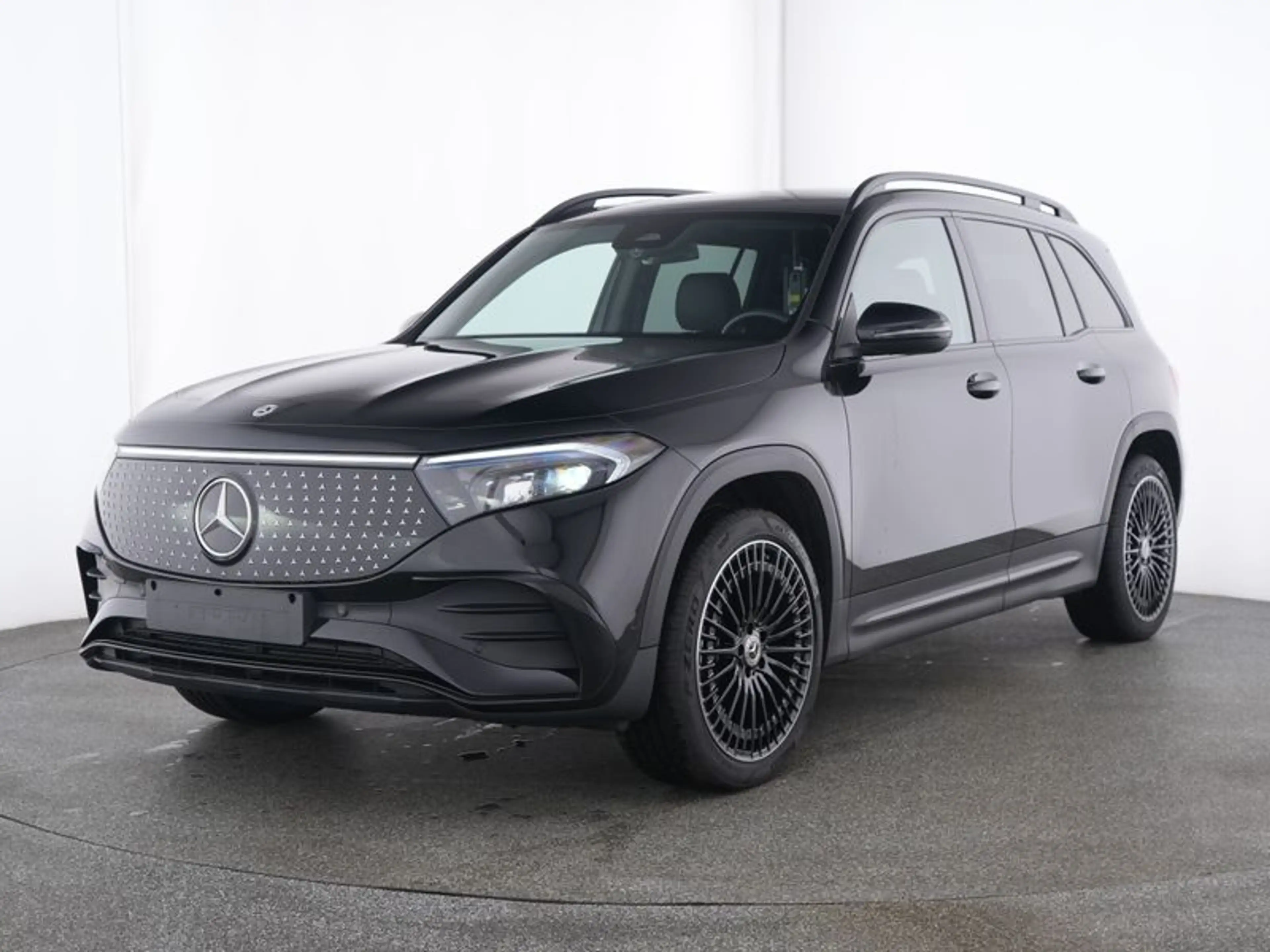 Mercedes-Benz EQB 300 4M AMG-Sport/Pano/Burm/Night/Memo/20' — photo 2
