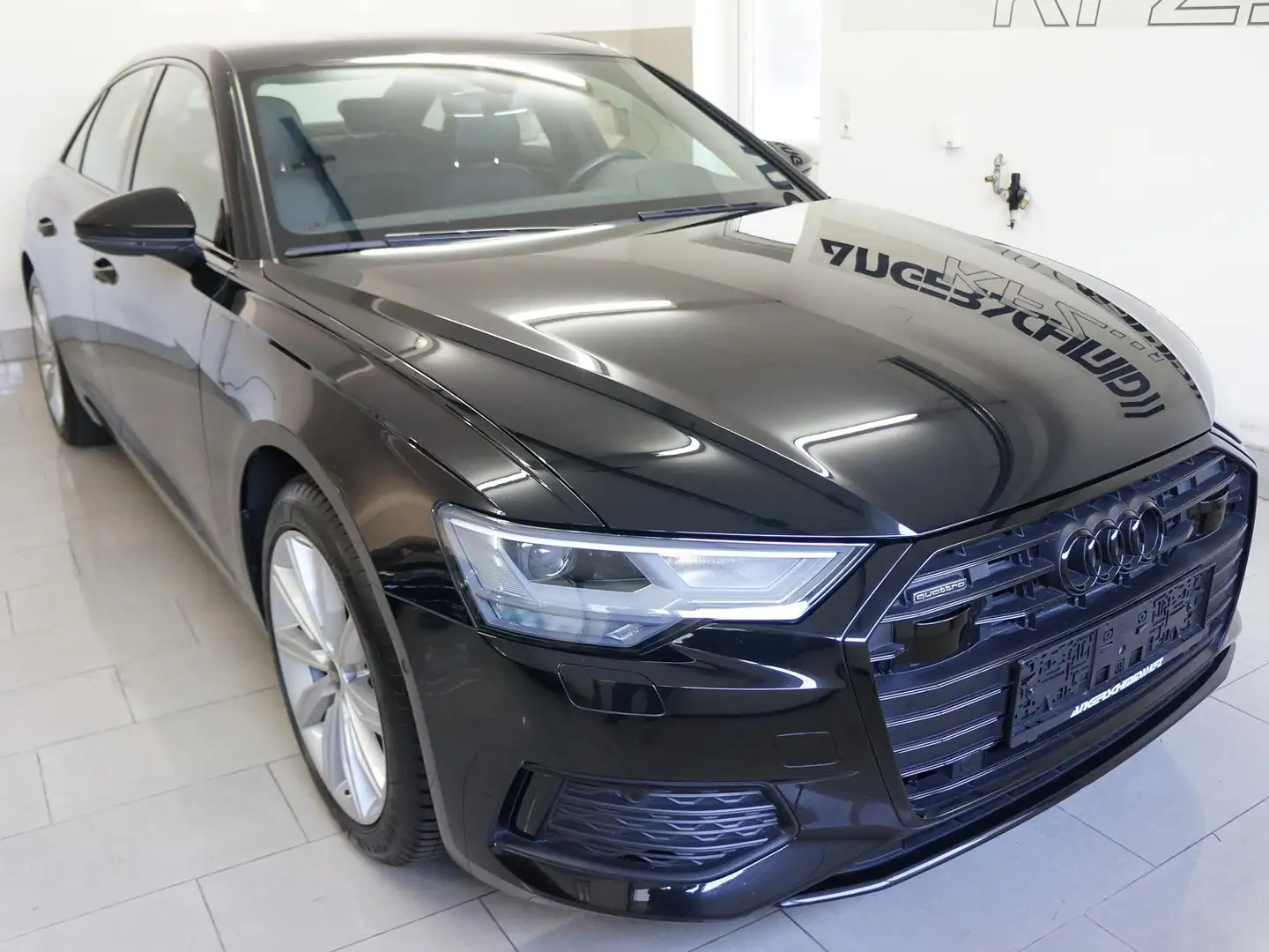 Audi A6 50 TFSI e quattro design Schwarz - 1