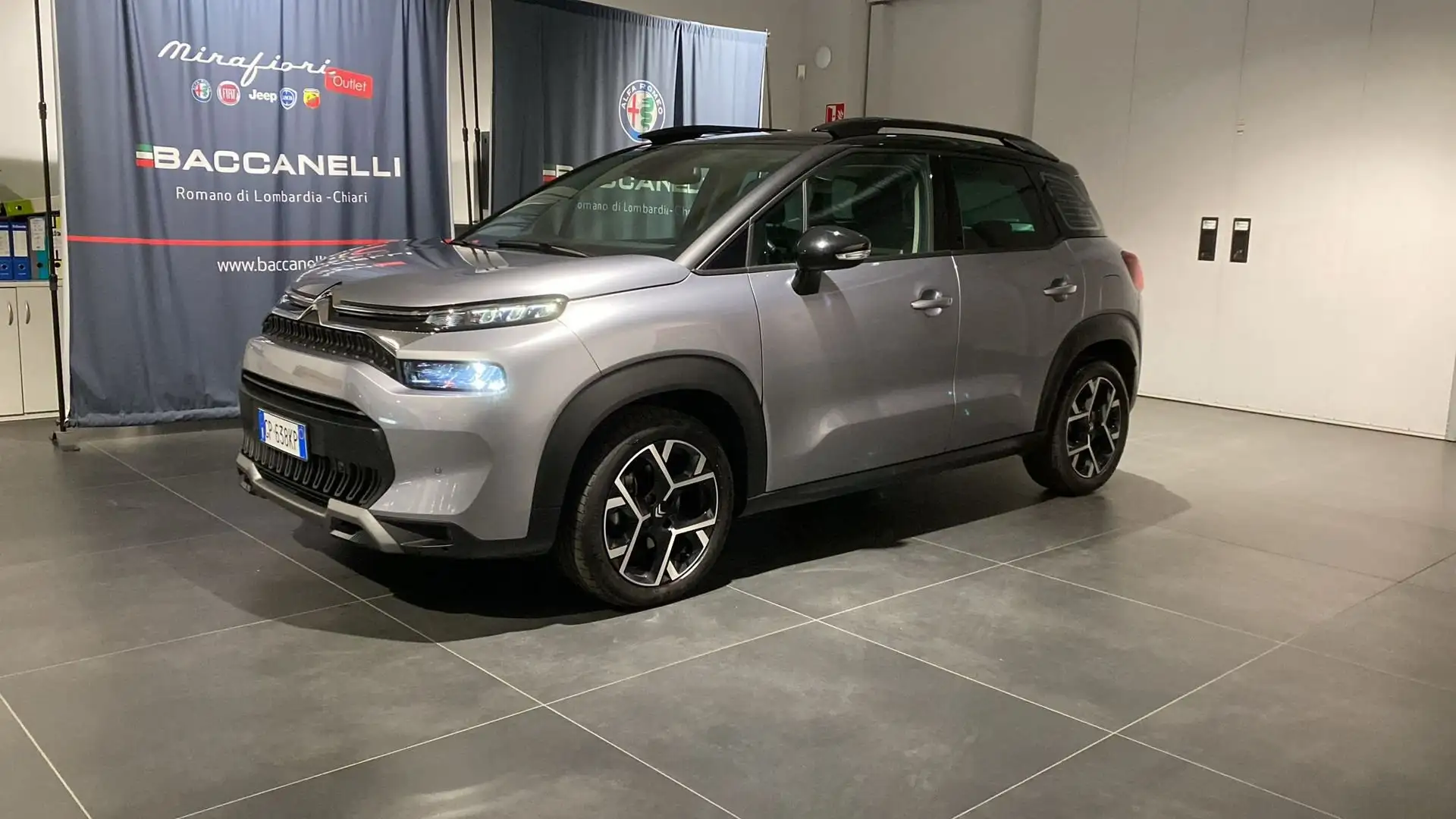 Citroen C3 Aircross PureTech 130 S&S EAT6 Shine Pack Šedá - 1