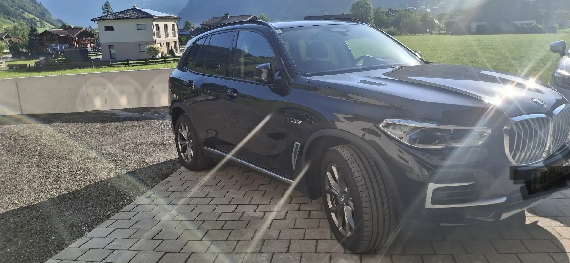 BMW X5 xDrive45e PHEV Aut. Schwarz - 2