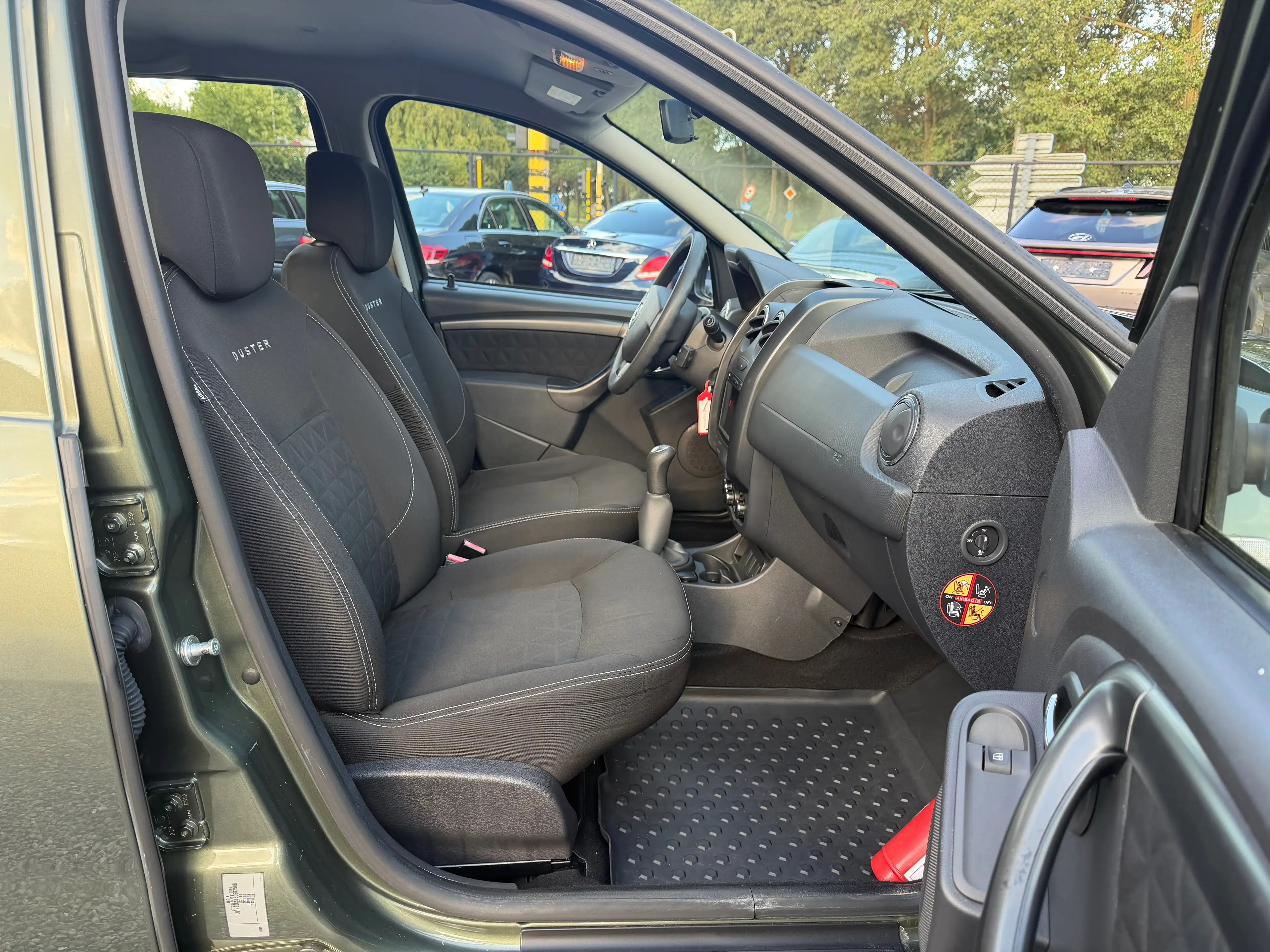 Dacia Duster Duster 1.6i — photo 12