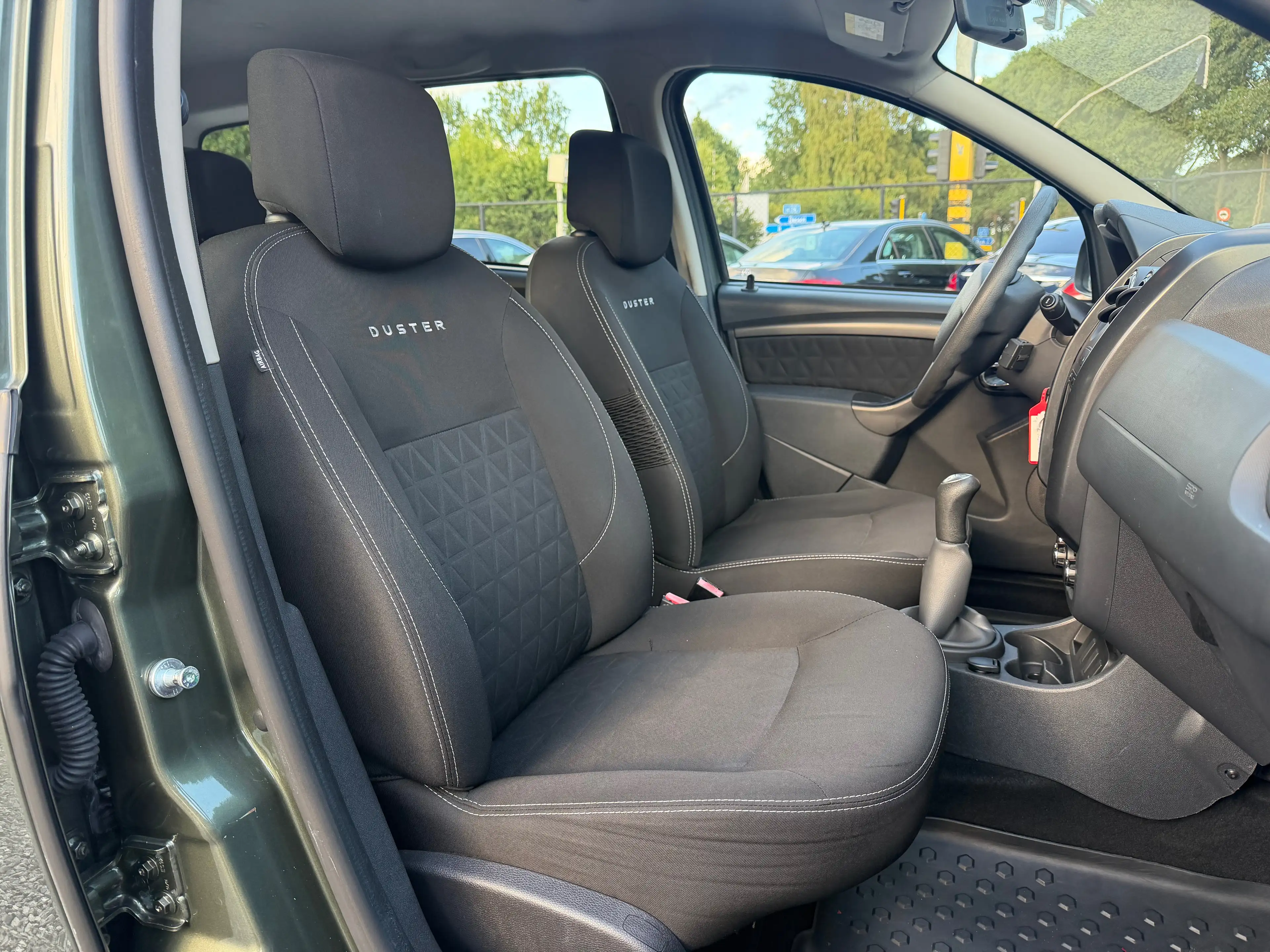 Dacia Duster Duster 1.6i — photo 14