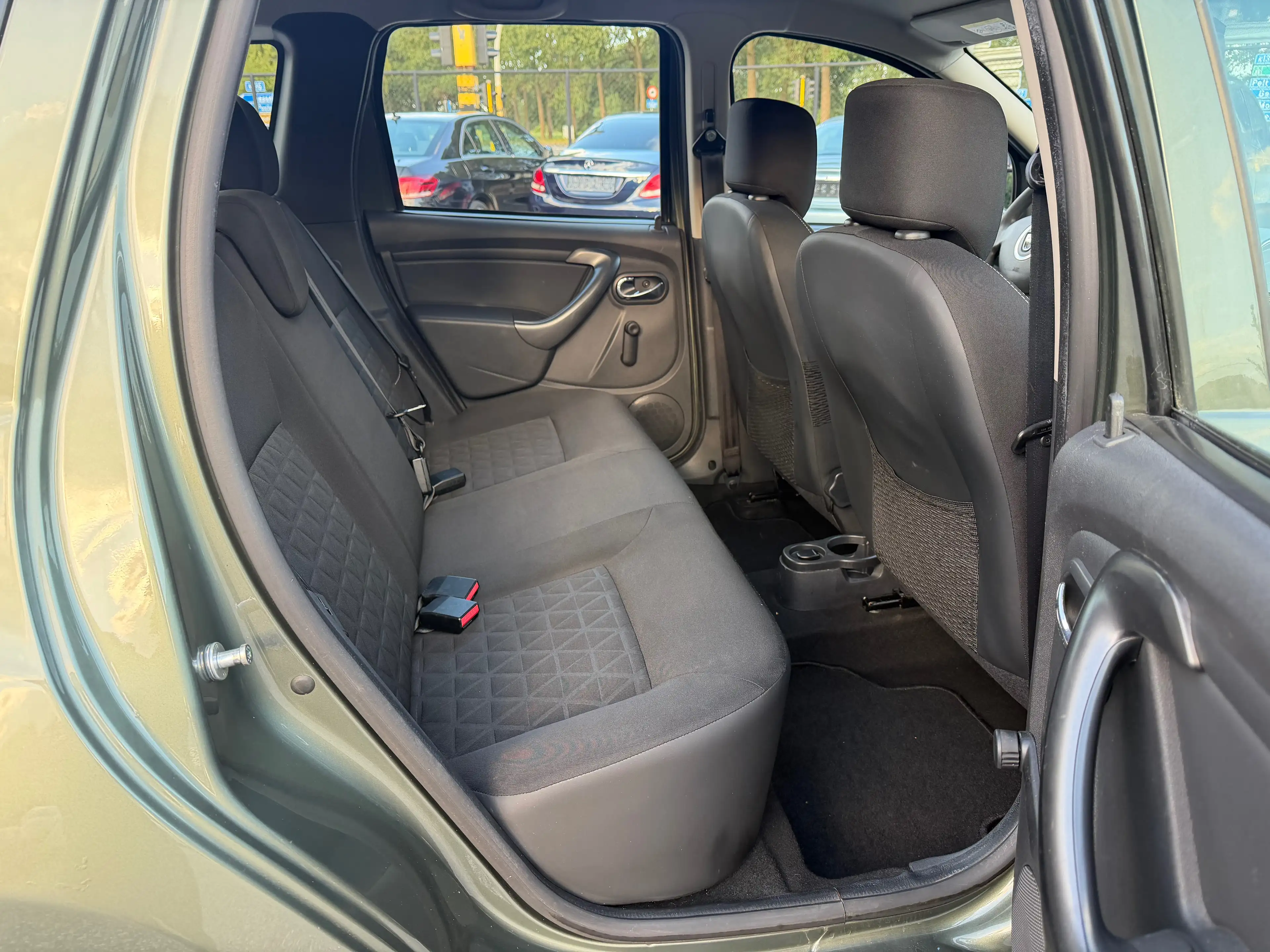 Dacia Duster Duster 1.6i — photo 10