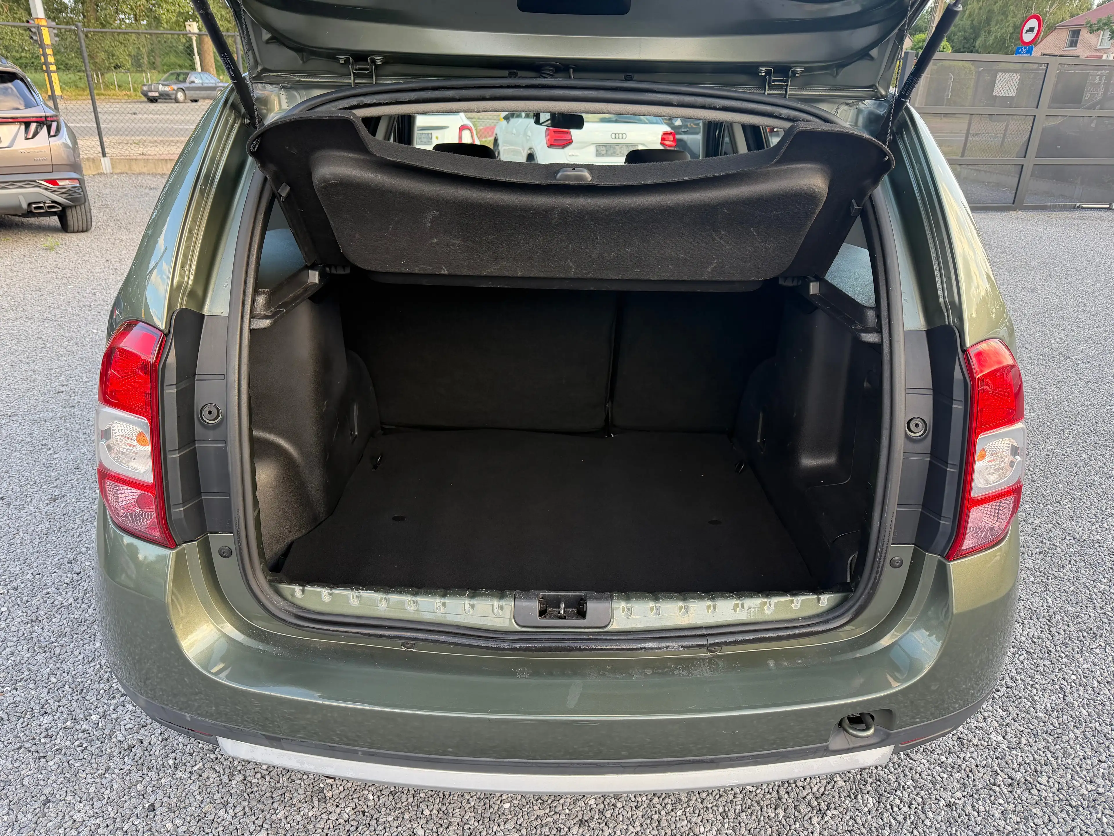 Dacia Duster Duster 1.6i — photo 8