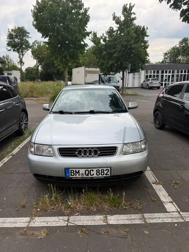 Audi A3 1.6 Attraction, foto 3