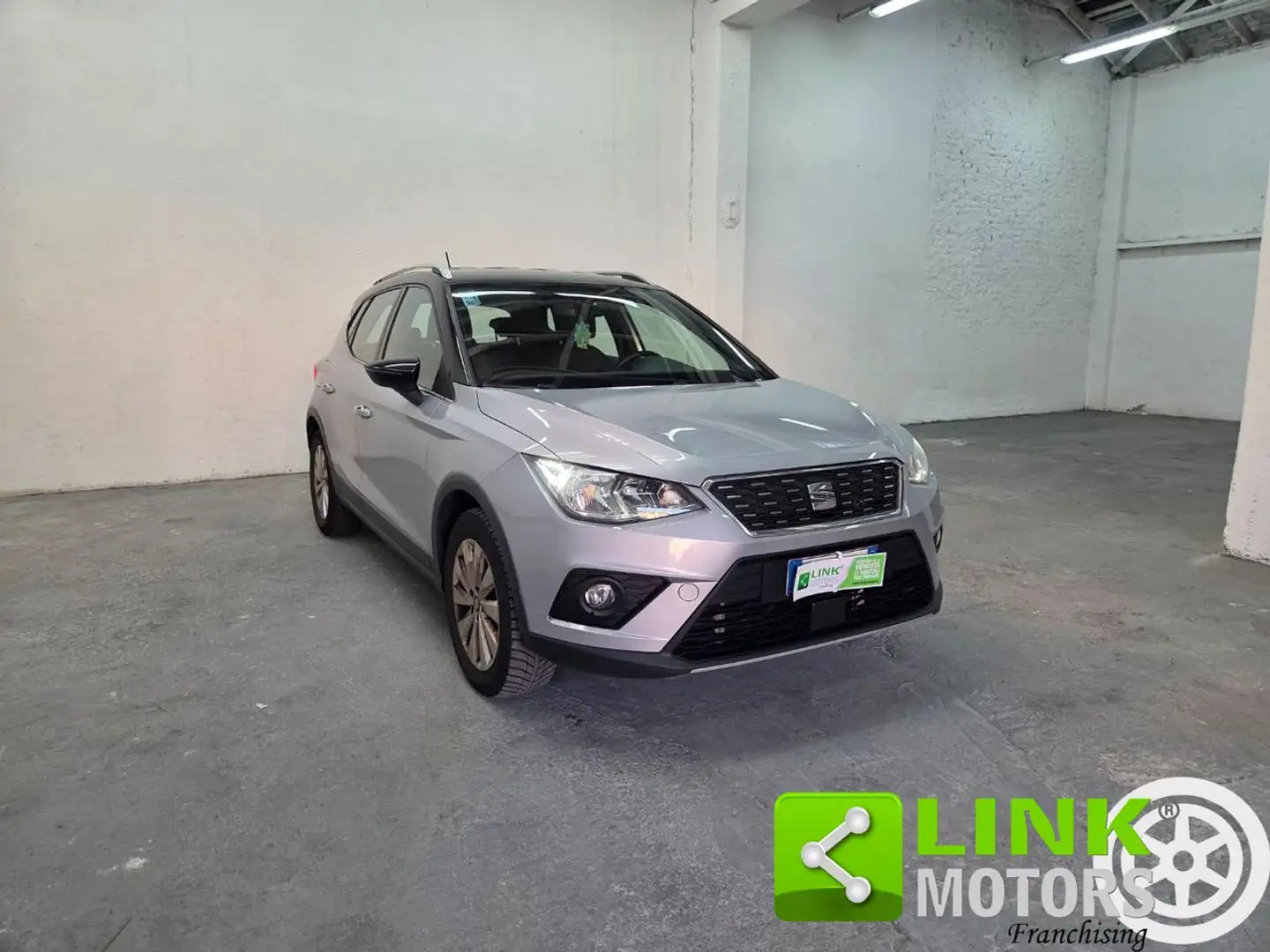SEAT Arona 1.0 EcoTSI 110 CV DSG XCELLENCE GARANZIA INCLUSA Gris - 1