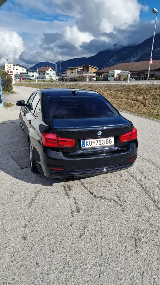 BMW 320 320d Sport Line Sport Line Schwarz - 2