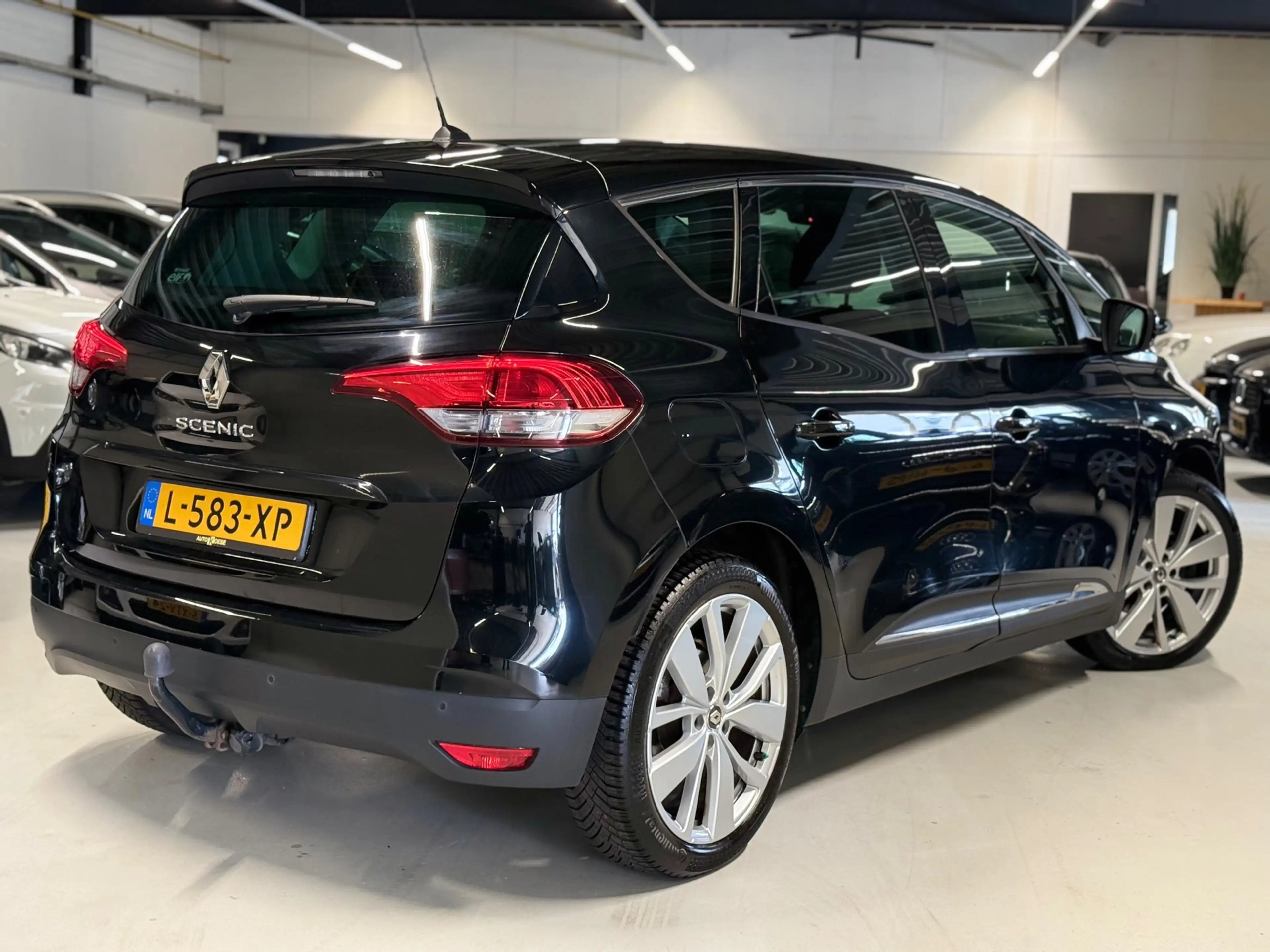 Renault Scenic 1.3 140PK TCe Limited 2019|Trekhaak| Navigatiesyst — photo 3