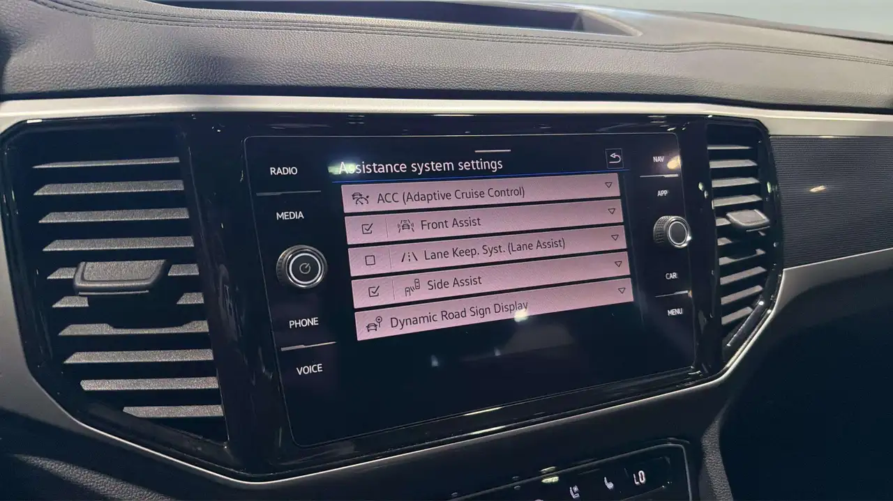 Volkswagen Atlas снимка Volkswagen Atlas