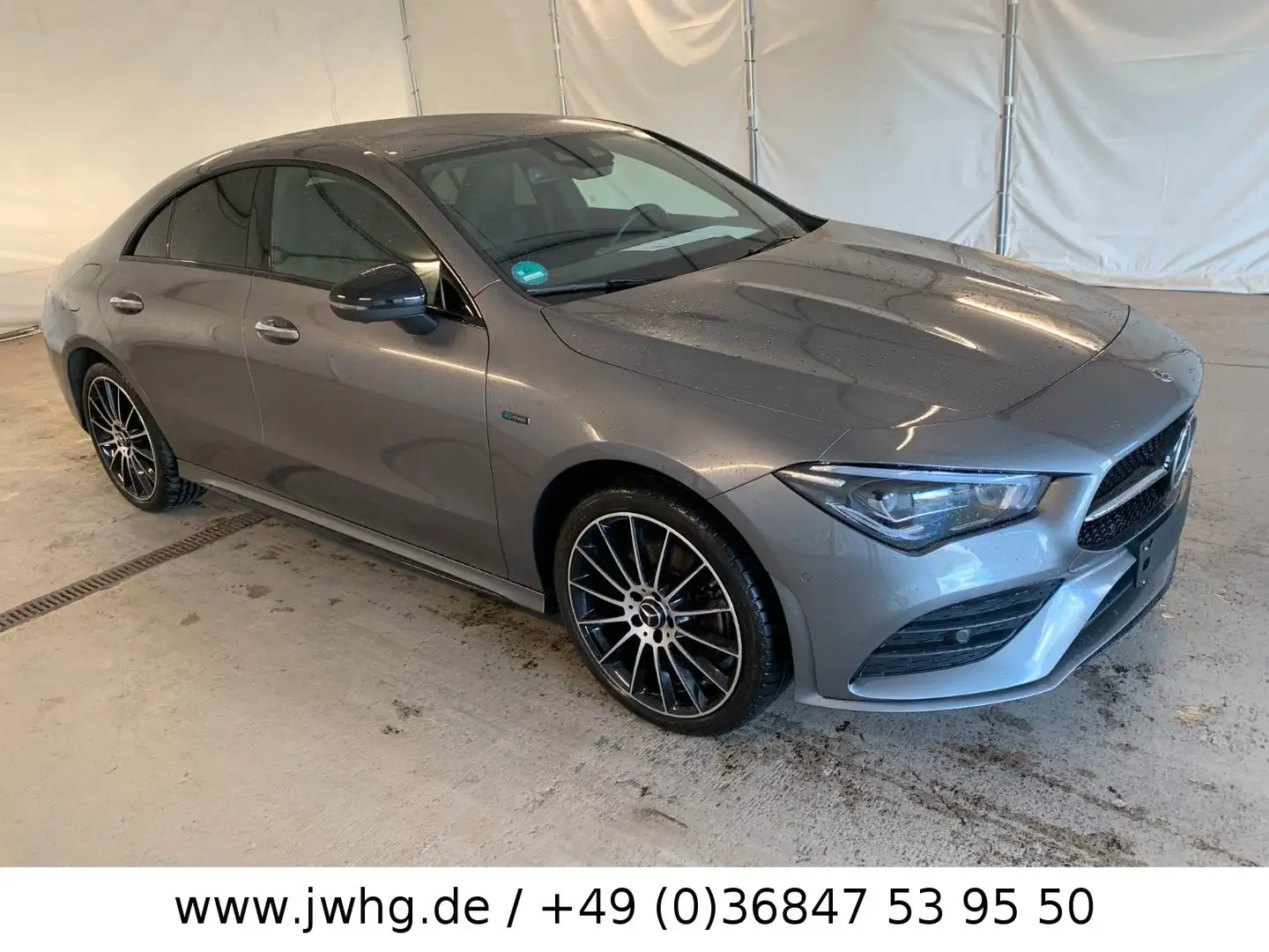 Mercedes-Benz CLA 250 e 2x AMG Ed. 2020 Coupe Multib. Widescr. Grau - 2