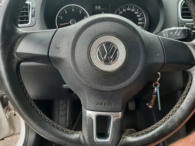 Volkswagen Polo view 11