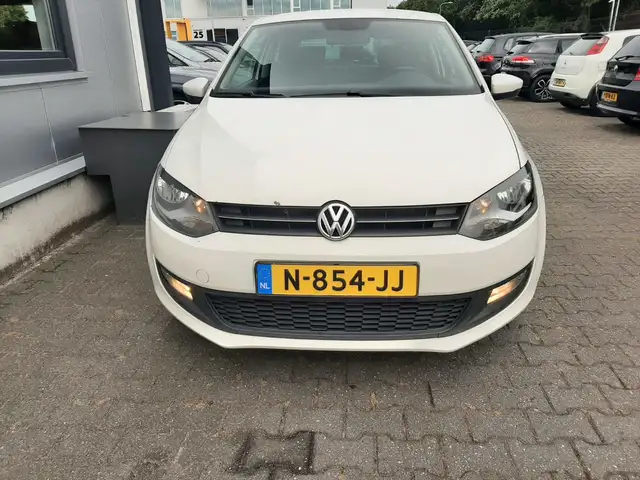 Volkswagen Polo view 3