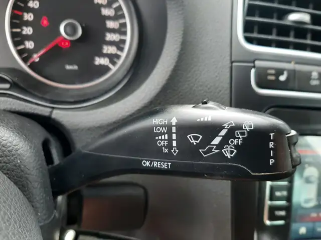 Volkswagen Polo view 12