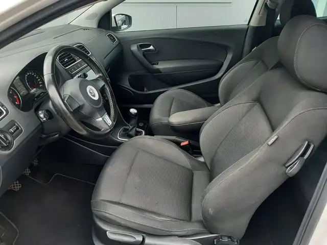 Volkswagen Polo view 7