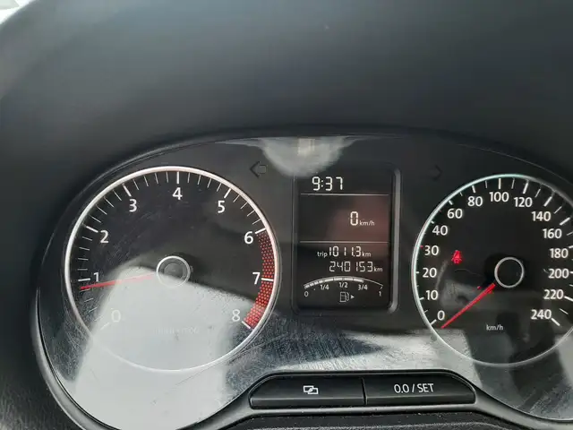 Volkswagen Polo view 13