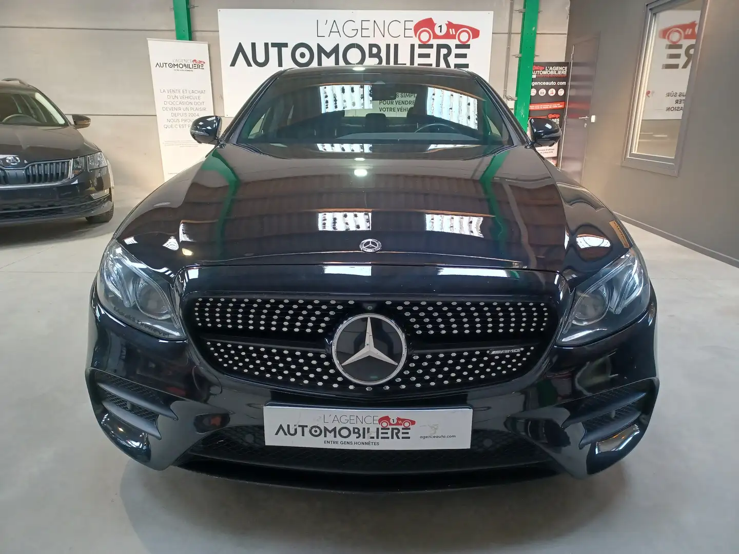 Mercedes-Benz E 220 d Business Solution AMG EXT/INT I-cockpit !! Noir - 2