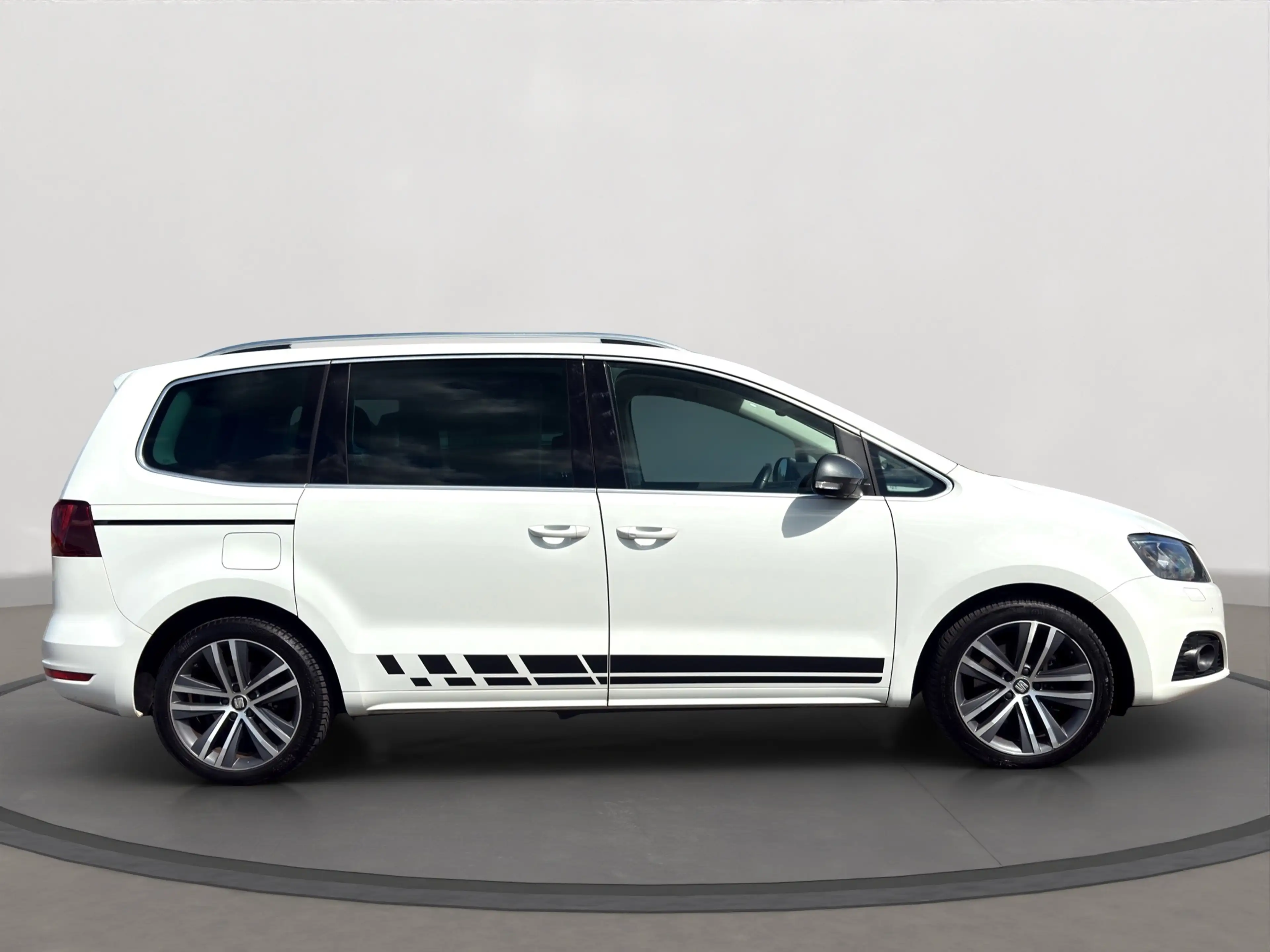 SEAT Alhambra FR-Line Pano AHK Kamera 7 Sitze Keyless Go — photo 6