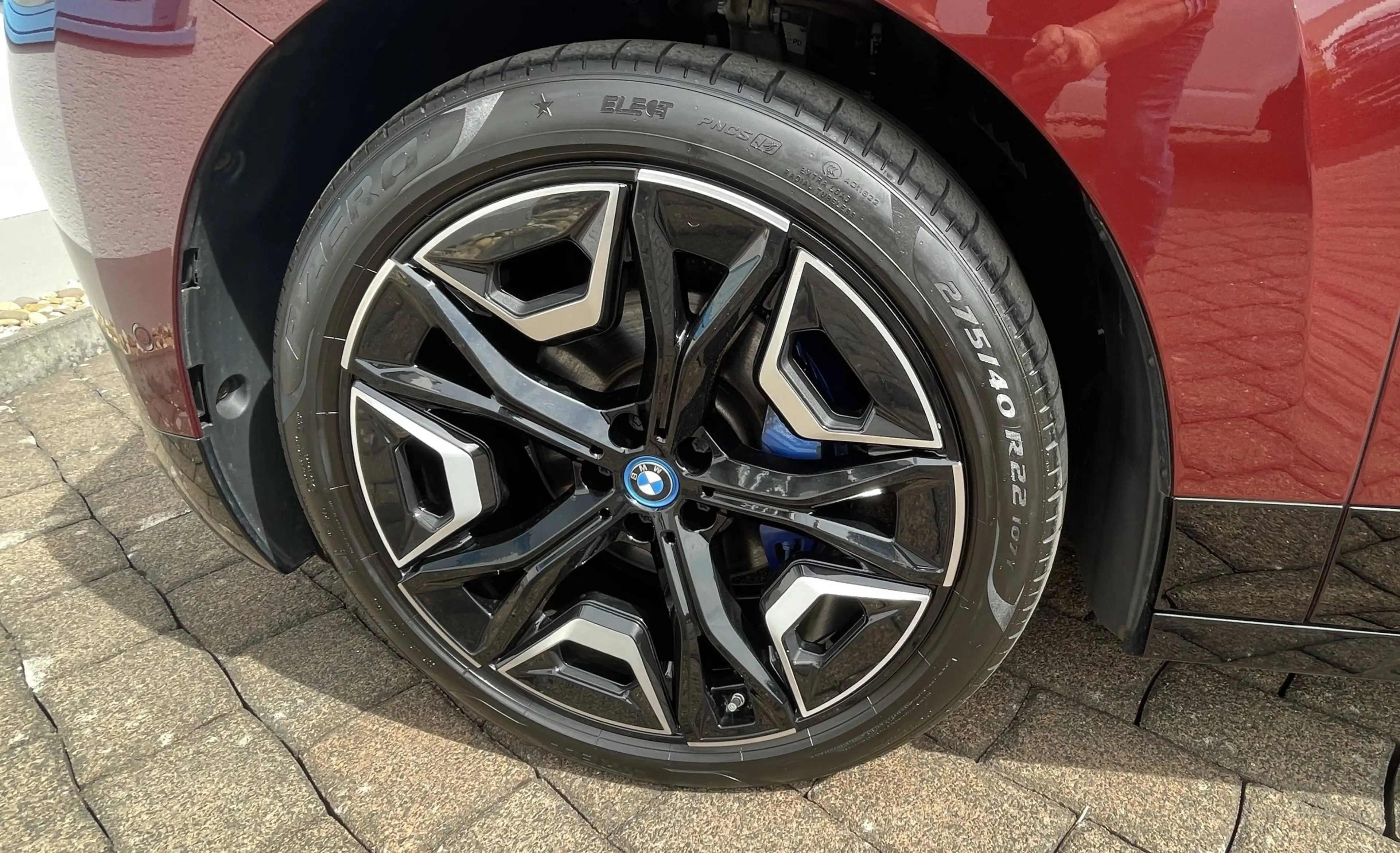 BMW iX 50 Edition Sport Sky Lounge Bowers Wilkins AHK — photo 15