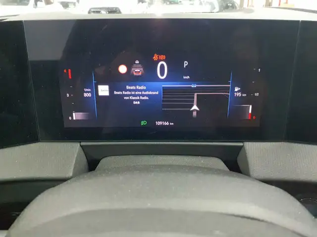 Opel Astra view 11